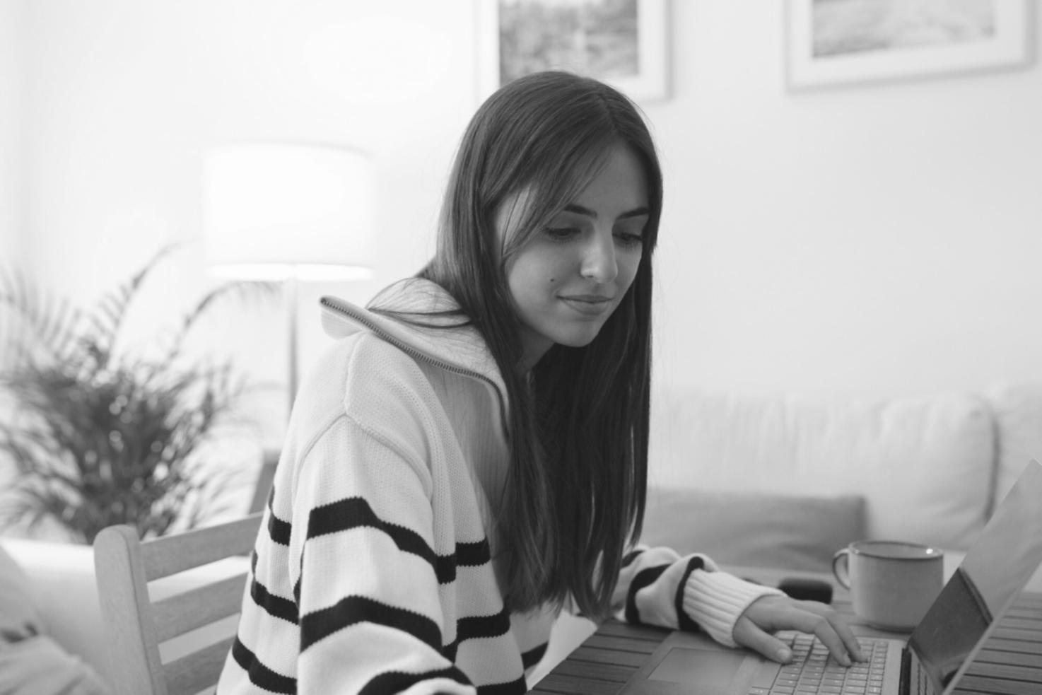 Aplicații mobile și platforme digitale pentru gestionarea bugetului personal